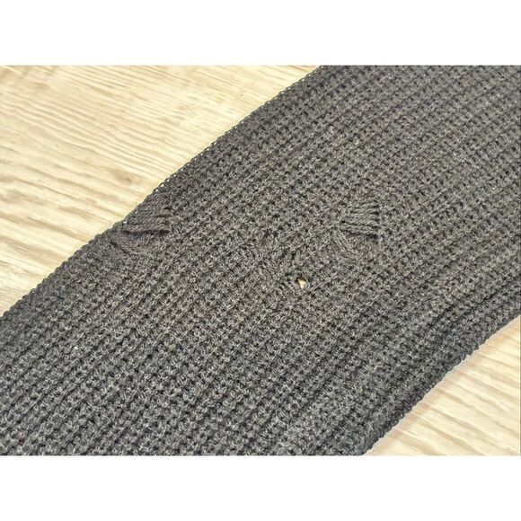 Daytrip The Buckle black distressed sweater size S - Picture 7 of 11